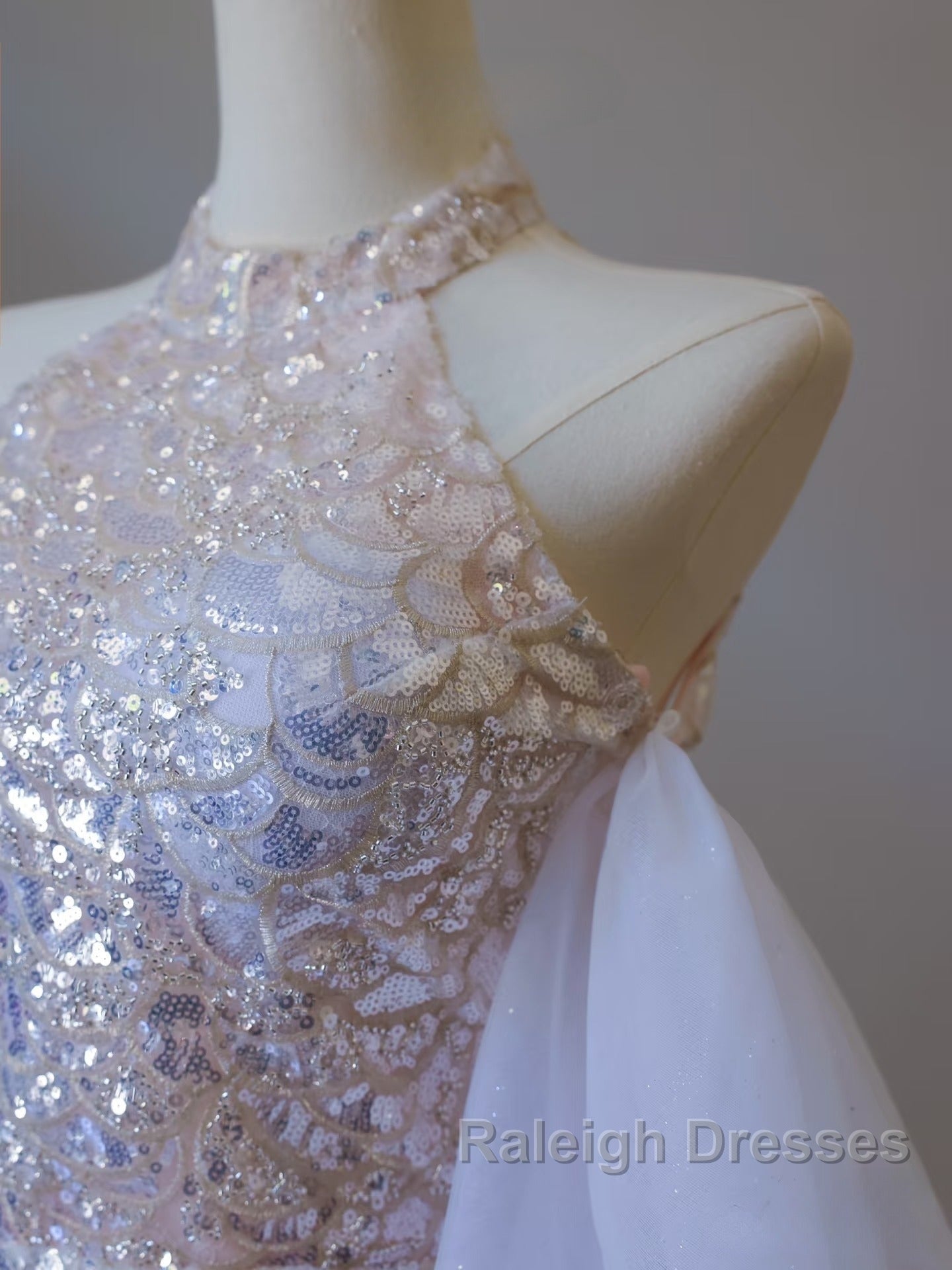 Pretty Mermaid High Neckline Sequin Beads Long Prom Dresses Formal Evening Dress