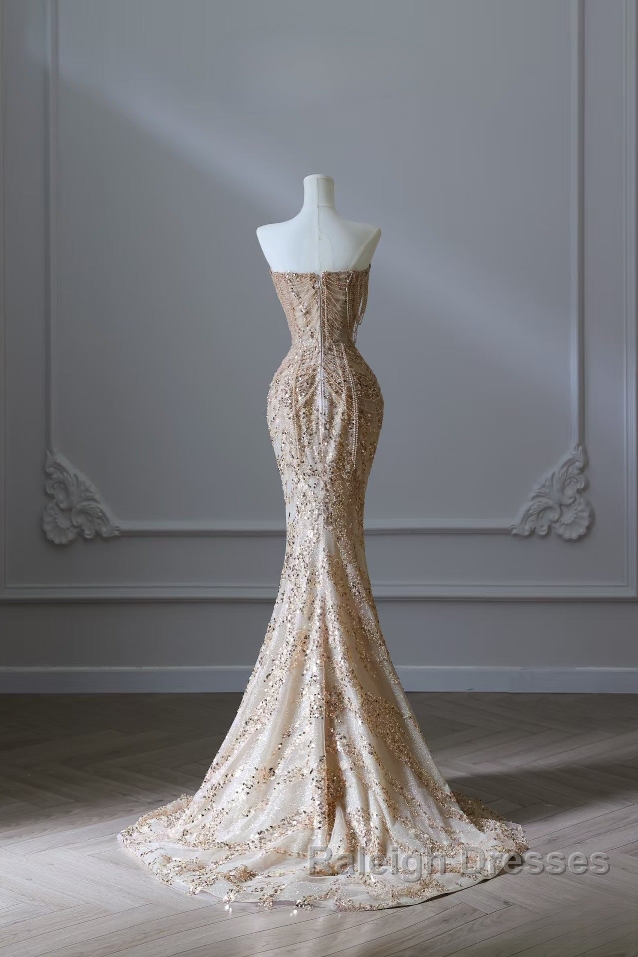 Pretty Mermaid Strapless Gold Sequin Beads Prom Dress Long Prom Dresses
