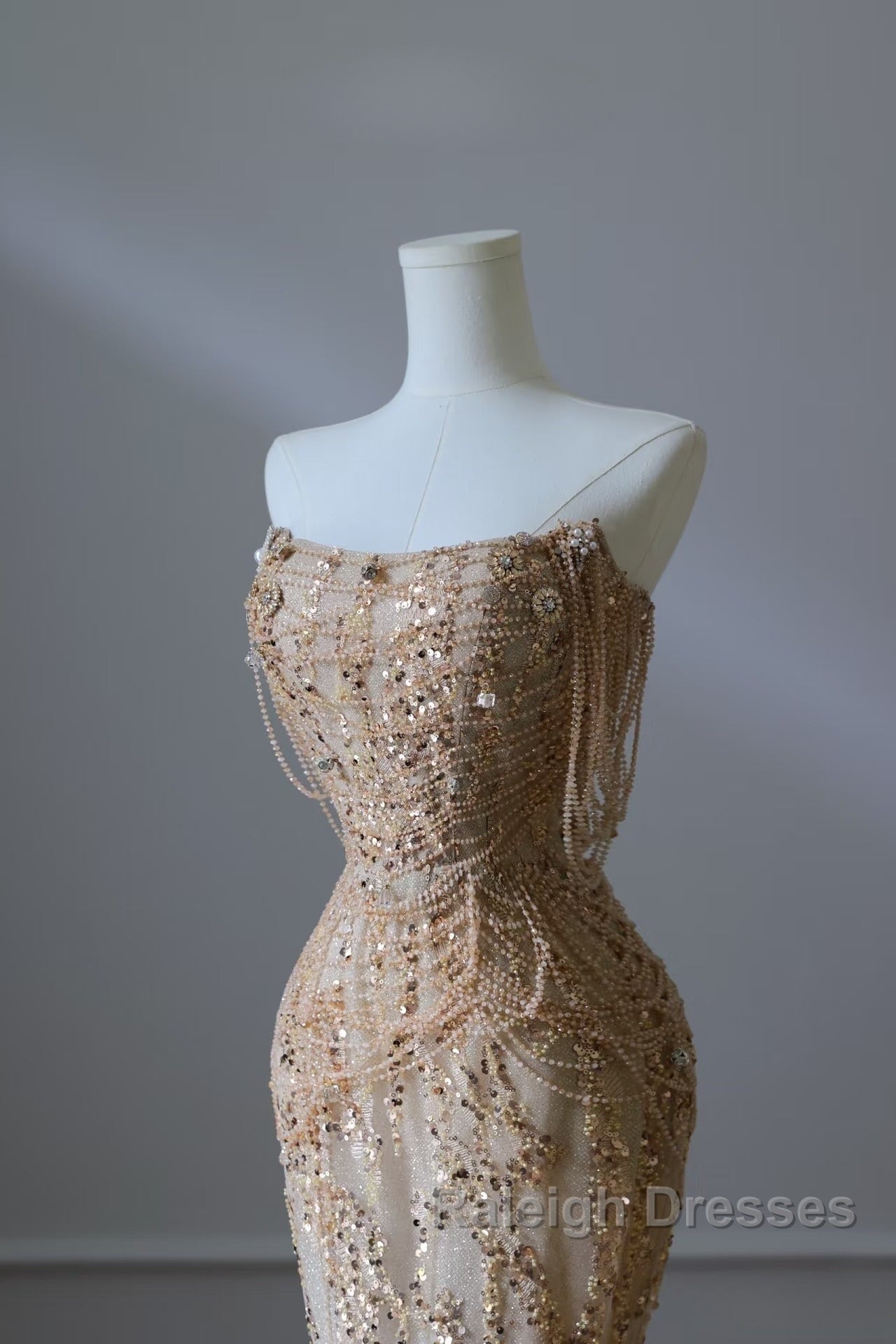 Pretty Mermaid Strapless Gold Sequin Beads Prom Dress Long Prom Dresses
