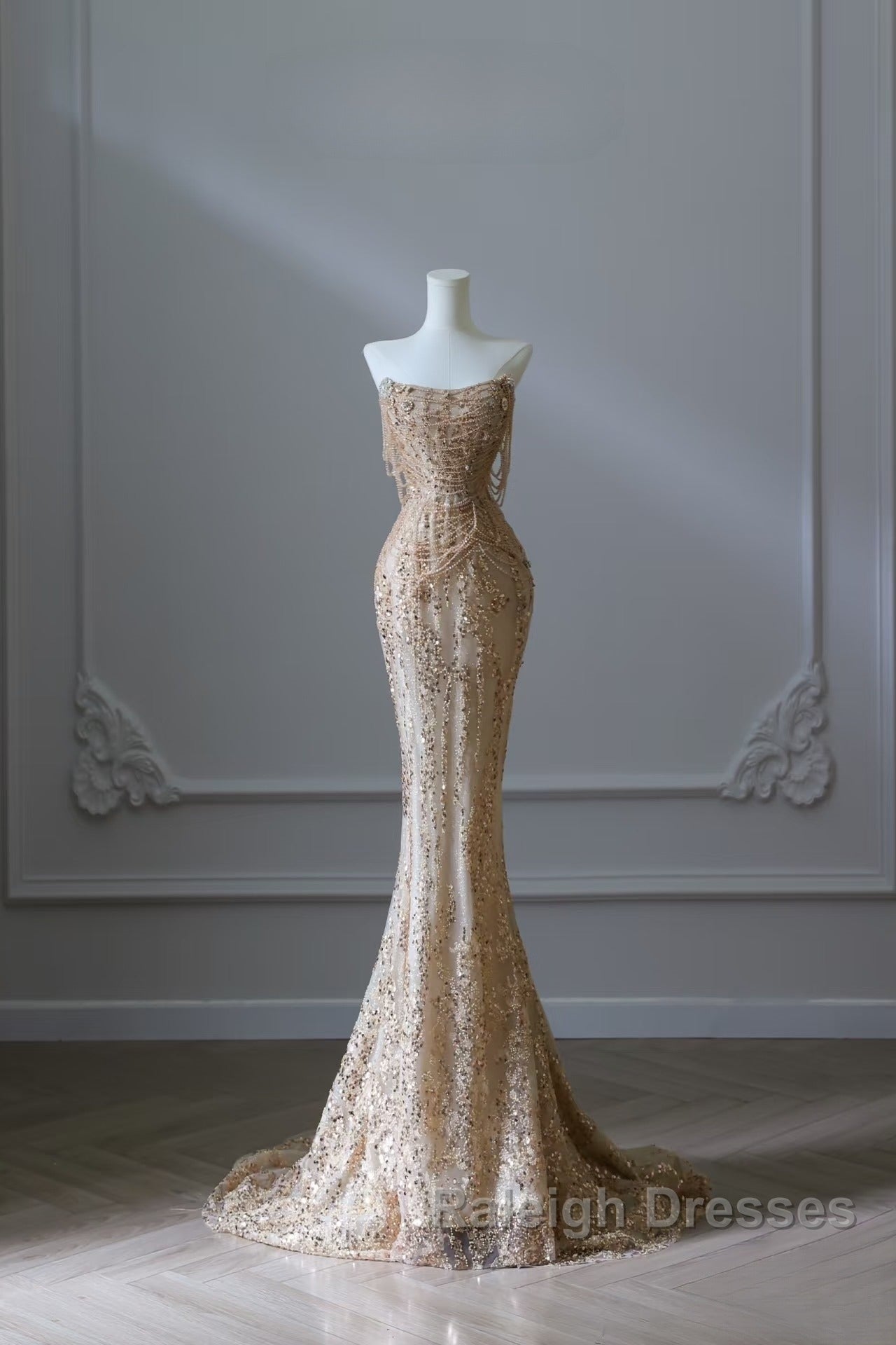 Pretty Mermaid Strapless Gold Sequin Beads Prom Dress Long Prom Dresses