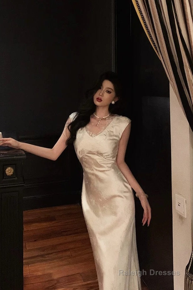 Pretty Sheath V Neckline Satin Floral Prom Dresses Birthday Outfits Evening Gown