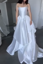 Pretty Wedding Dresses Ball Gowns Strapless White Satin Long Wedding Dress Bridal Gown