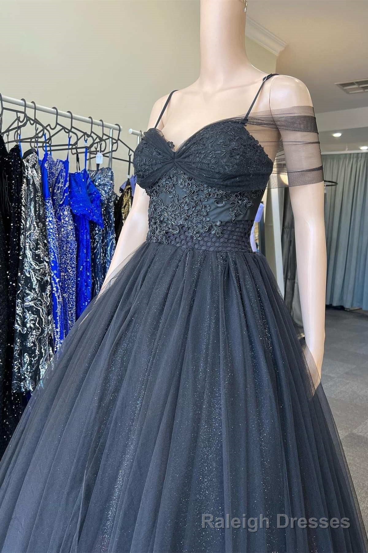 Princess Black Tulle Cold-Shoulder Long Prom Gowns