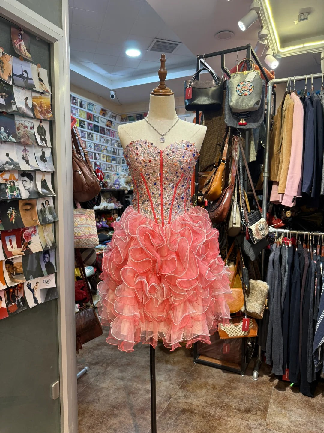 Princess Coral Pink Heart-Shaped Neckline Rhinestone-Embellished Short Formal Prom Dress