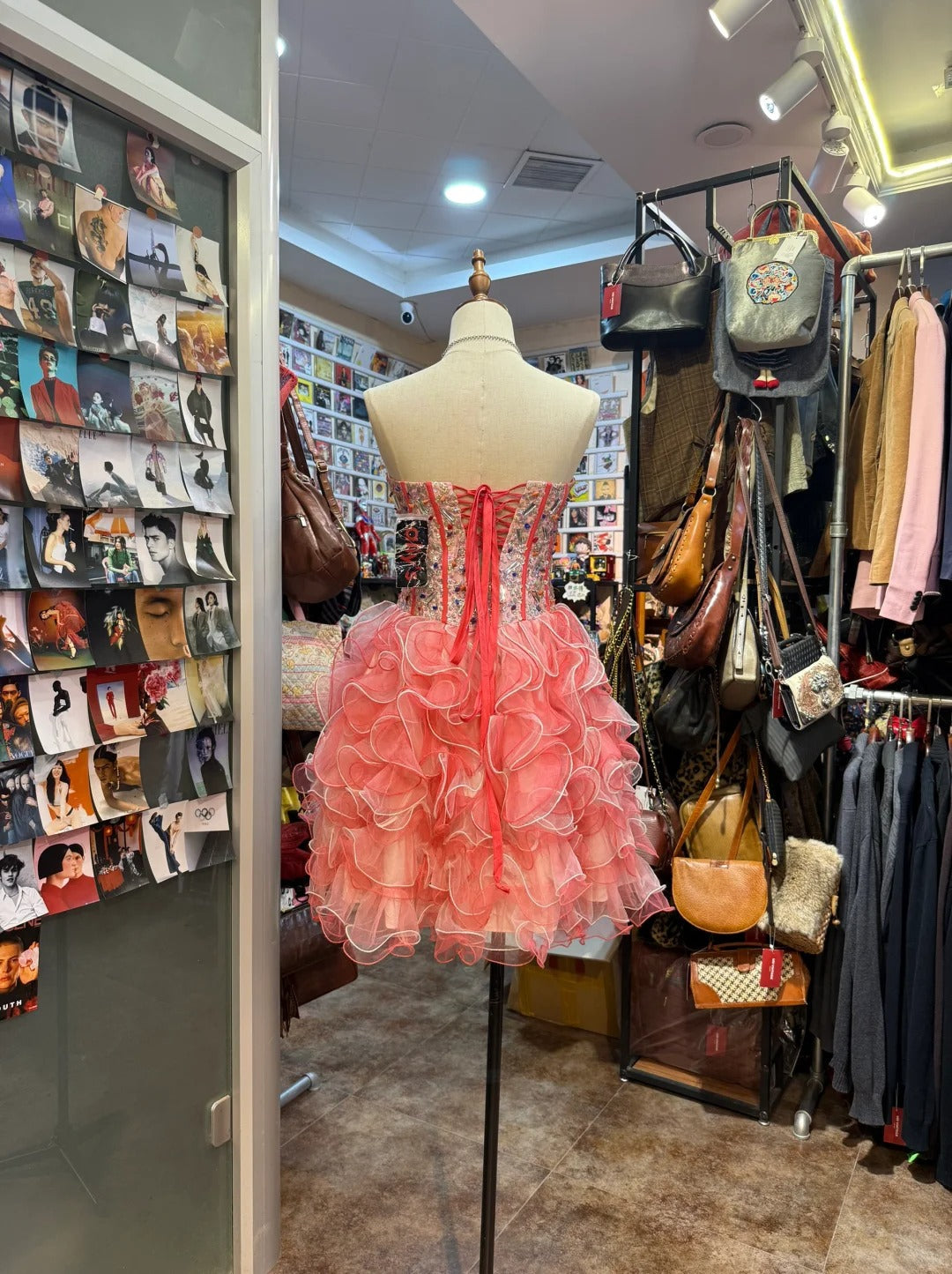 Princess Coral Pink Heart-Shaped Neckline Rhinestone-Embellished Short Formal Prom Dress