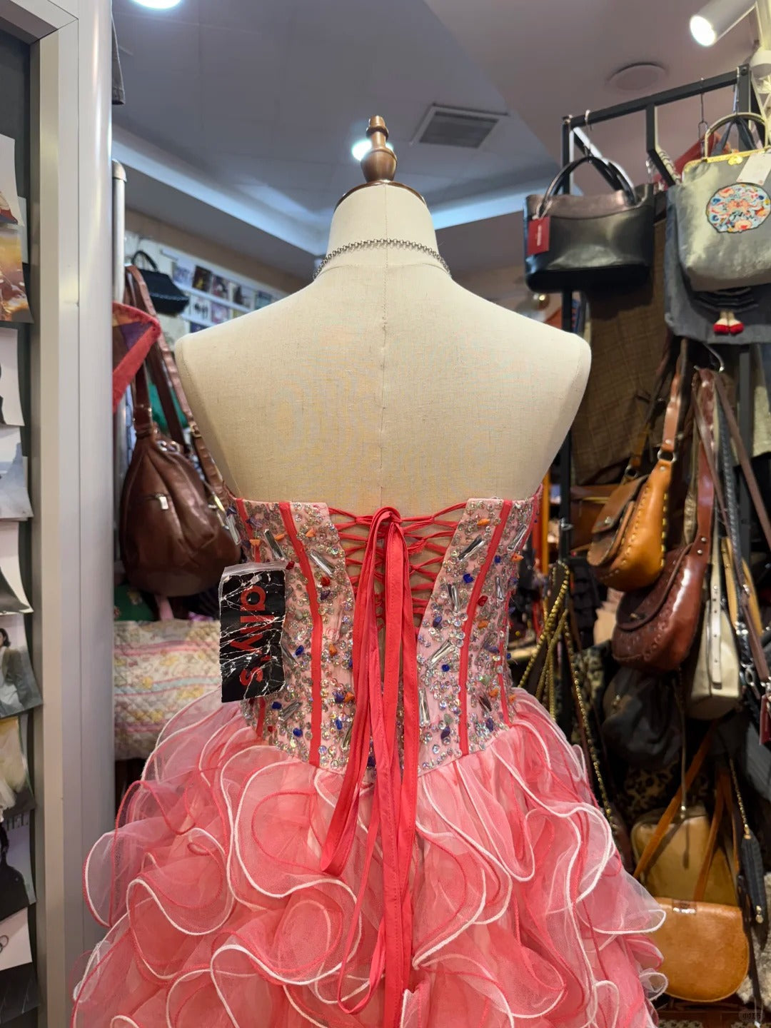 Princess Coral Pink Heart-Shaped Neckline Rhinestone-Embellished Short Formal Prom Dress