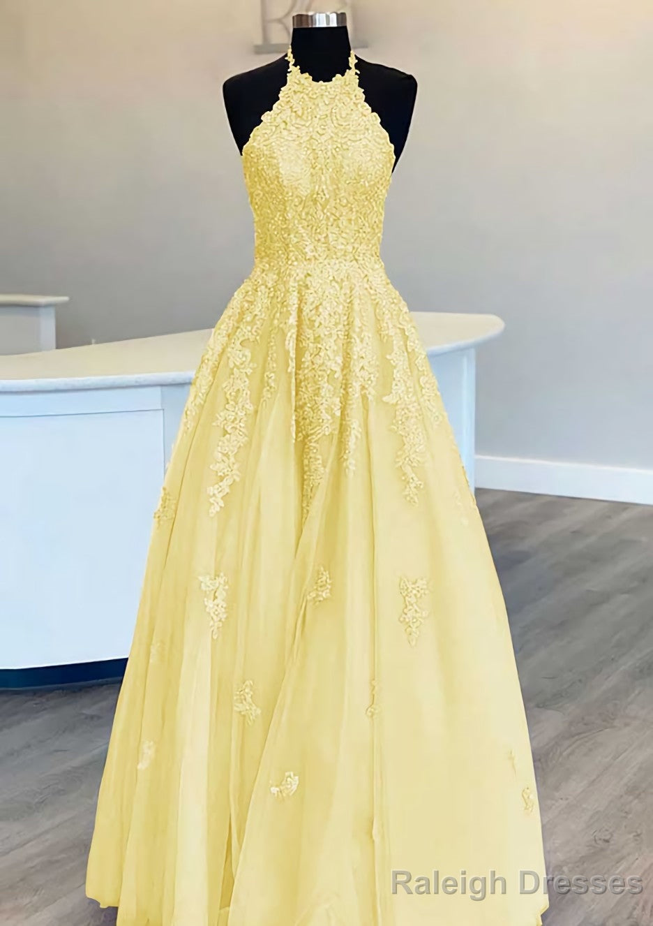 Princess Halter Long Dress Floor Length Lace Tulle Prom Dress With Appliqued Beading