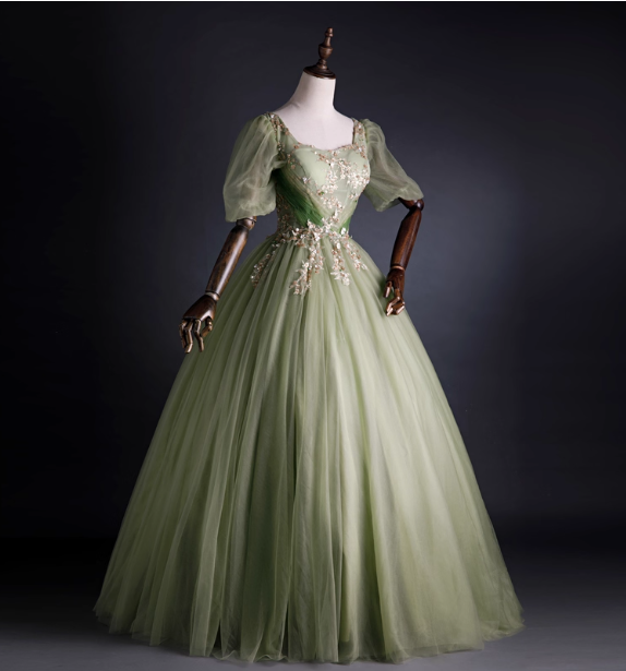 Princess Light Green Square Neck Puff Sleeve Gold Embroidery Tulle Ball Gown Prom Dress Sweet 16 Dress