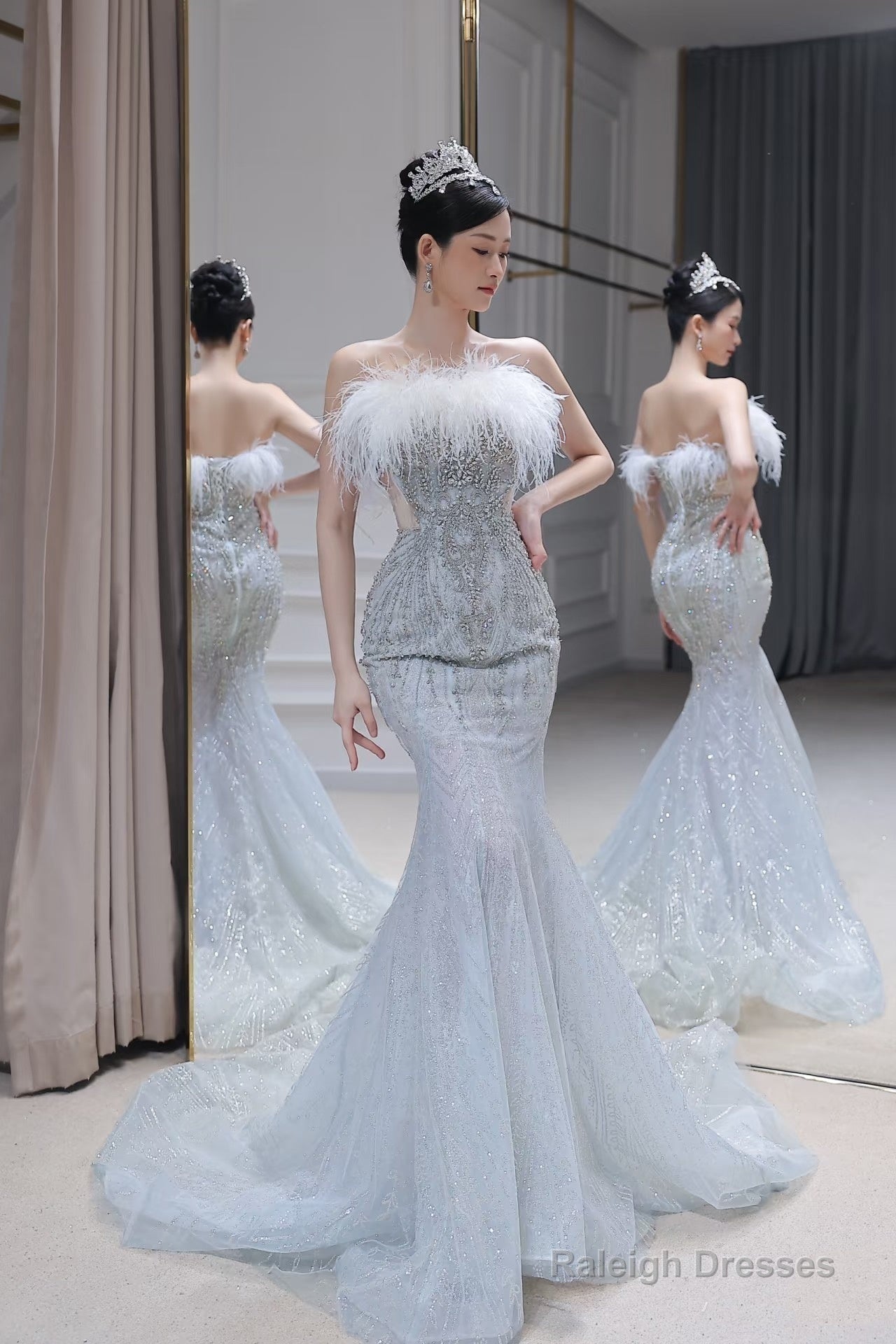 Princess Mermaid Strapless Neckline Long Sequin Feathers Long Wedding Dress Brides Dresses
