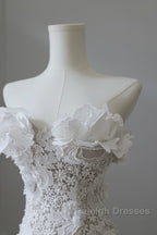 Princess Mermaid Strapless White Lace Long Wedding Dress Brides Dresses