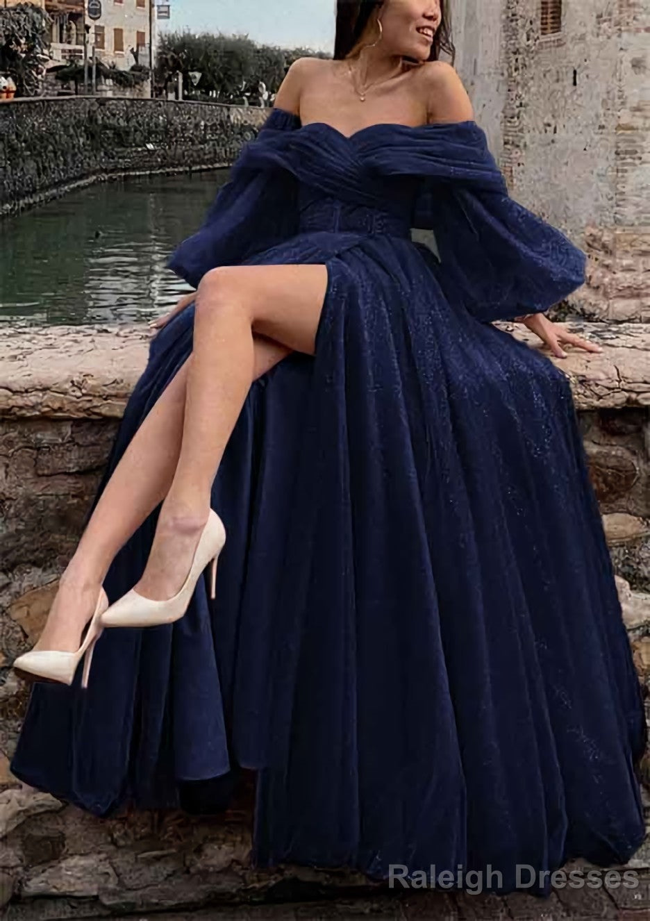 Princess Off-the-Shoulder Sweep Train Tulle Prom Dresses With Pleated Split