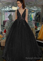 Princess V Neck Long/Floor-Length Tulle Prom Dresses With Appliqued