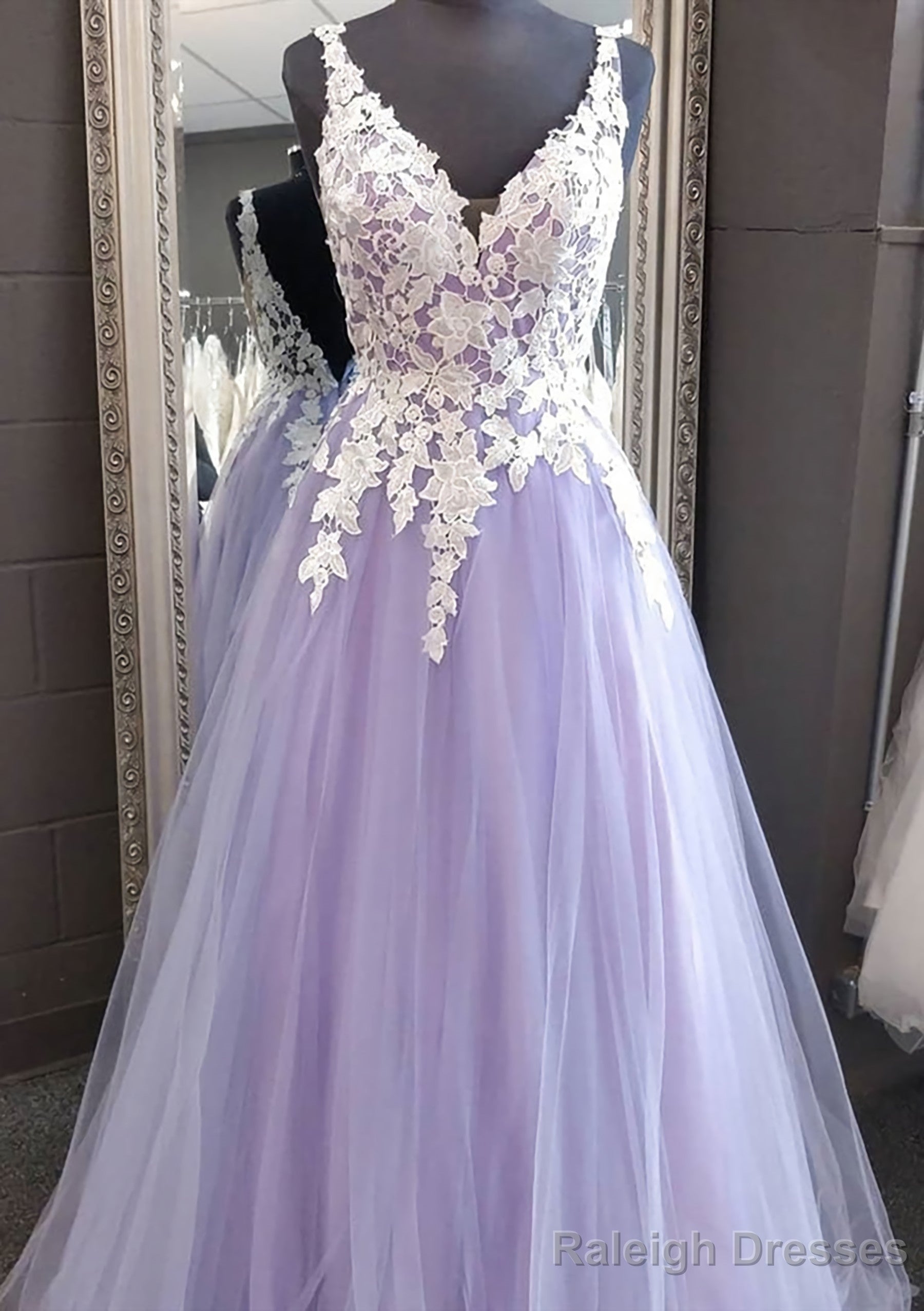 Princess V Neck Long Dress Floor Length Tulle Prom Dress With Appliqued Lace