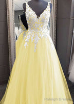 Princess V Neck Long Dress Floor Length Tulle Prom Dress With Appliqued Lace