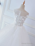 Princess Wedding Dress Ball Gown Lace Flowers Applique Sleeveless Bridal Gown With Train