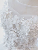 Princess Wedding Dress Ball Gown Lace Flowers Applique Sleeveless Bridal Gown With Train