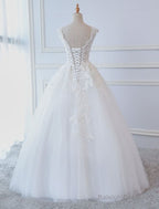 Princess Wedding Dresses Ball Gowns Lace V Neck Sleeveless Floor Length Bridal Gowns