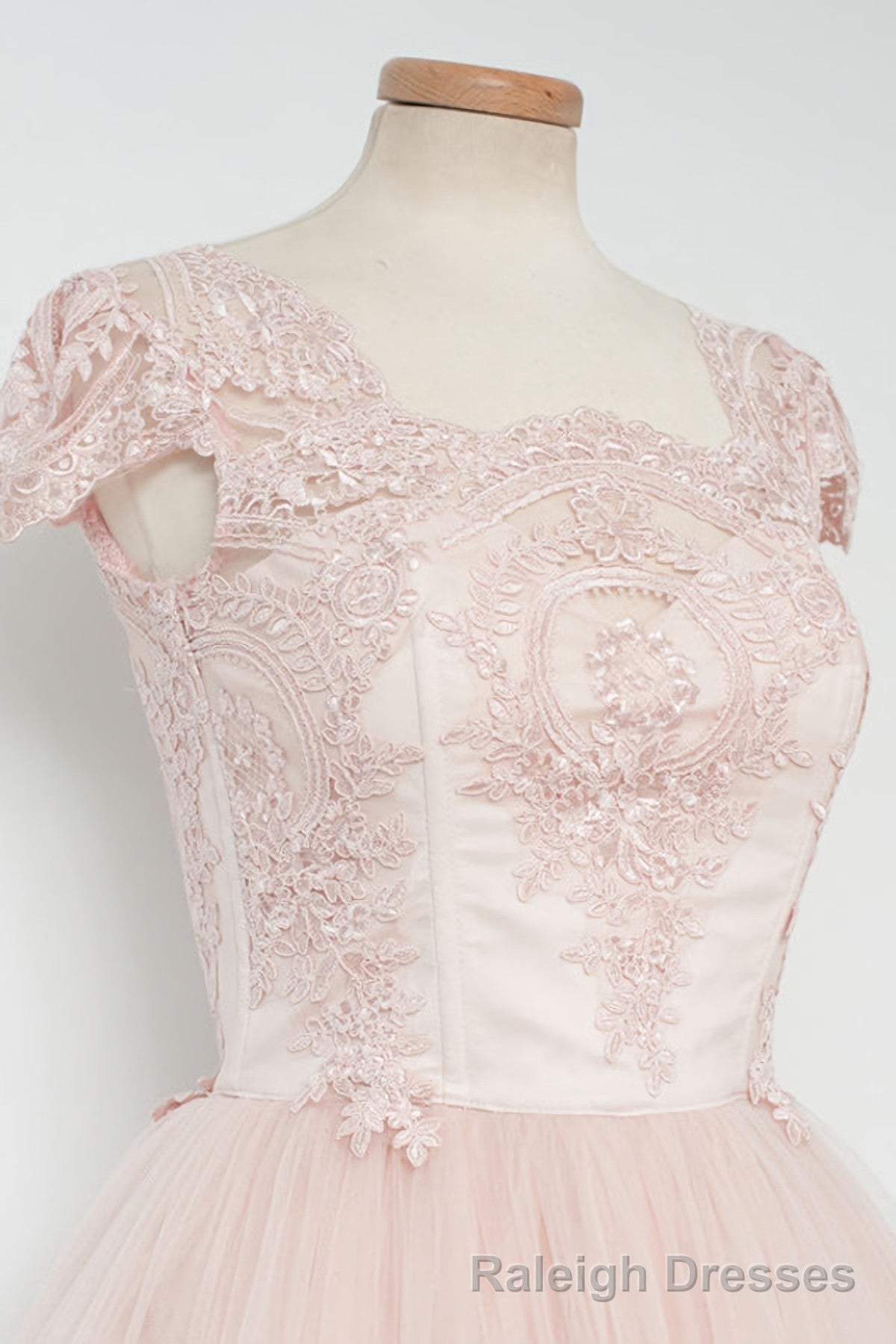 Vintage Knee Length A Line Pearl Pink Lace Homecoming Dresses Secondary image