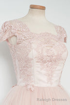 Vintage Knee Length A Line Pearl Pink Lace Homecoming Dresses