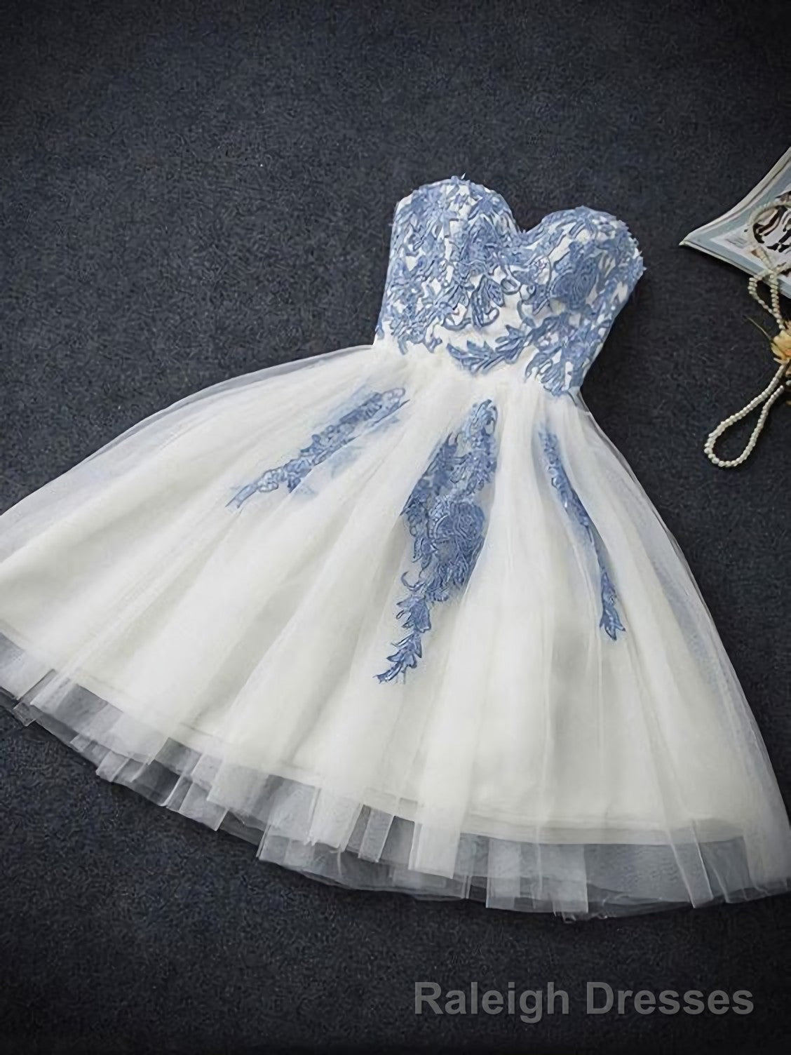 A Line Strapless Cute Sweetheart Short Ivory Hoco Short Prom Dresses