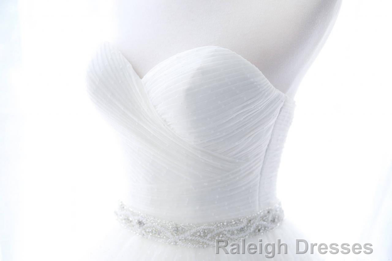 Prom Dresses, New Fashion Prom Dresses, Simple White Tulle Strapless Beaded Sweep Train Wedding Dresses