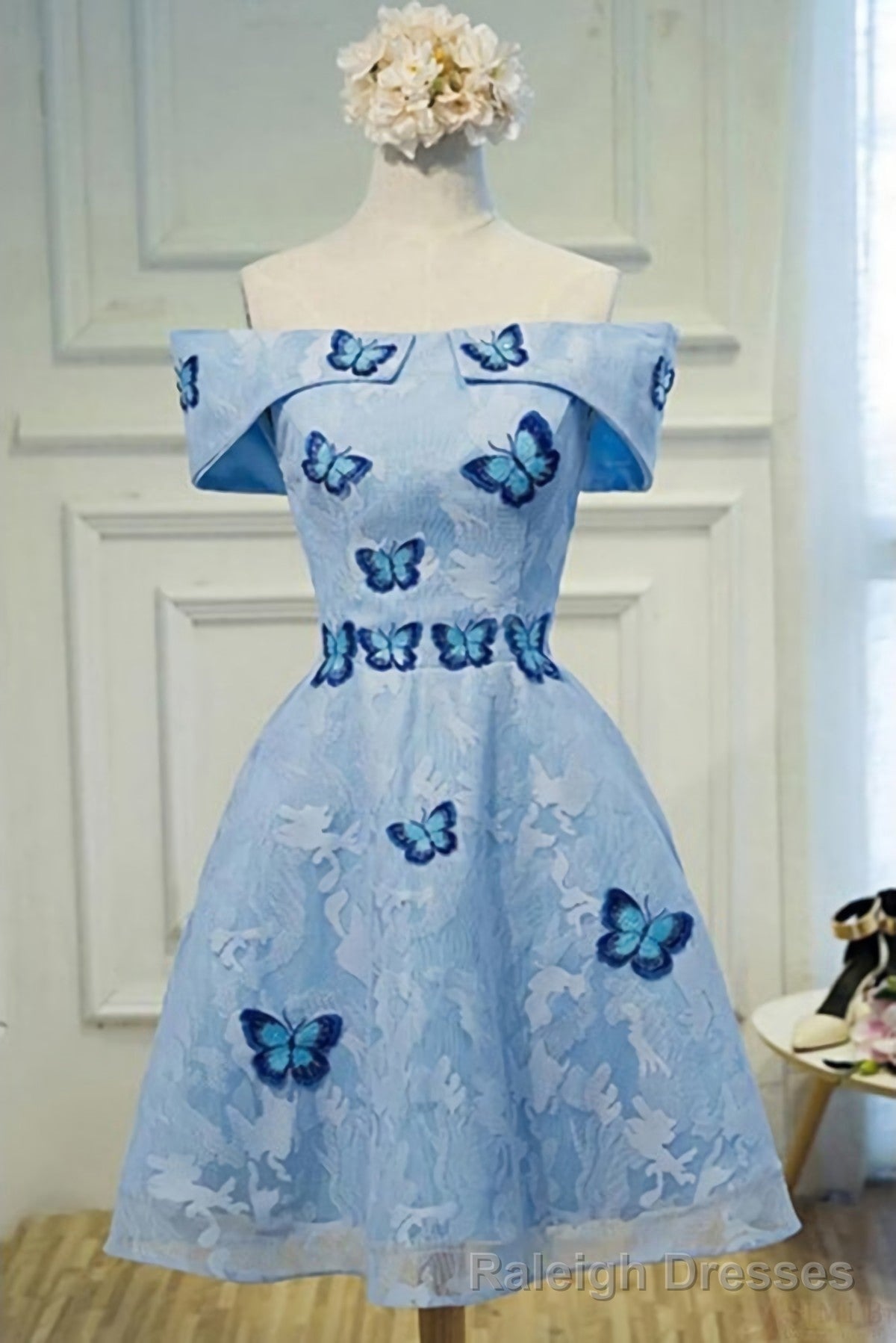 Sky Blue Off Shoulder Lace Short Lace With Butterfly Appliques A Line Off The Shoulder Dc51 Prom Dresses Main image