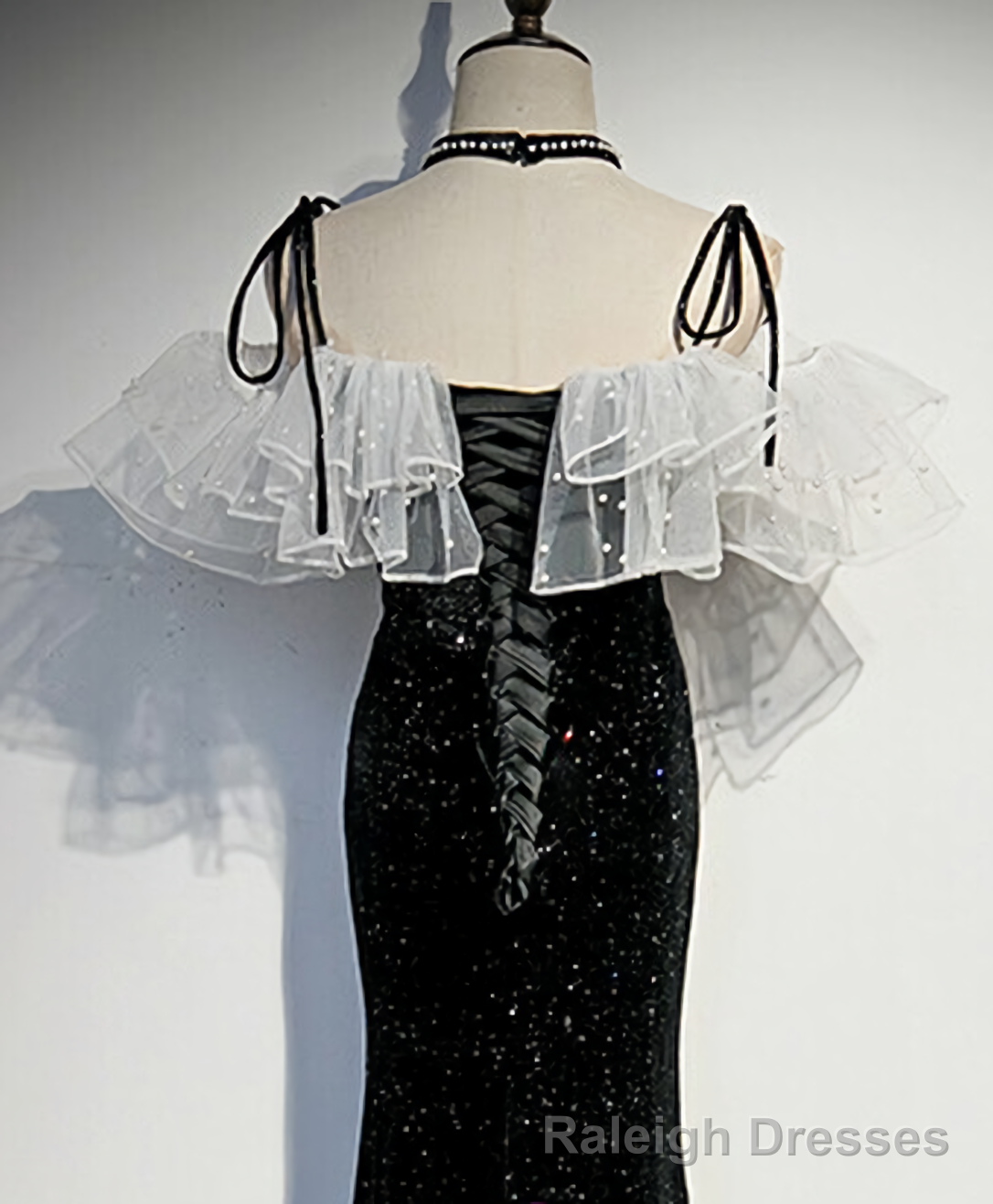 Black Mermaid Sequins Spaghetti Straps Pearls Prom Dresses Secondary image