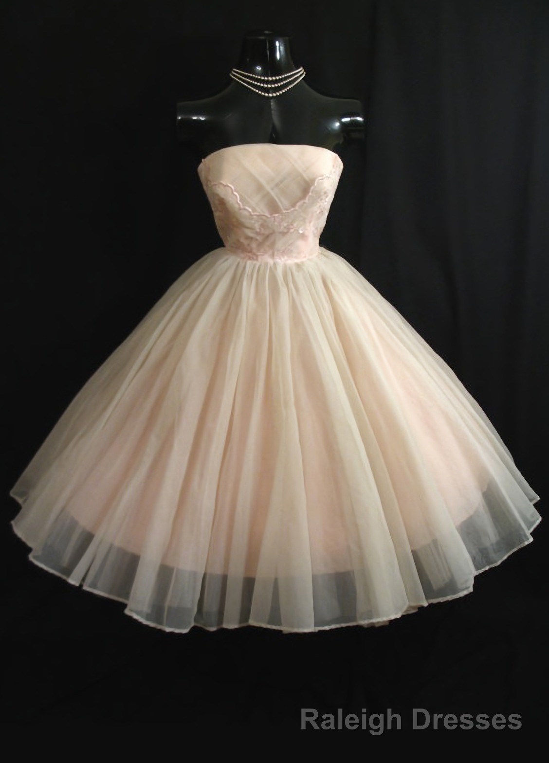 Ball- Short Strapless Tulle Prom Dresses Main image