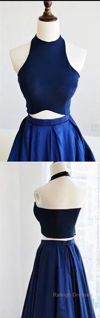 Beautiful Halter Royal Blue Long 2024 Prom Dresses Main image
