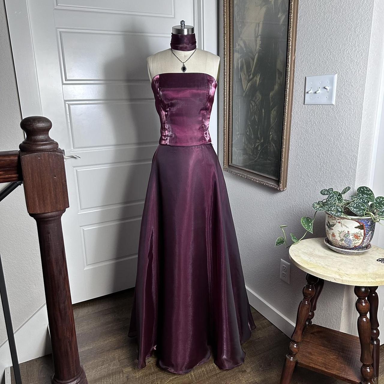Purple Elegant Vintage Fashion Long Tulle Prom Dress Evening Gown Party Dress Main image
