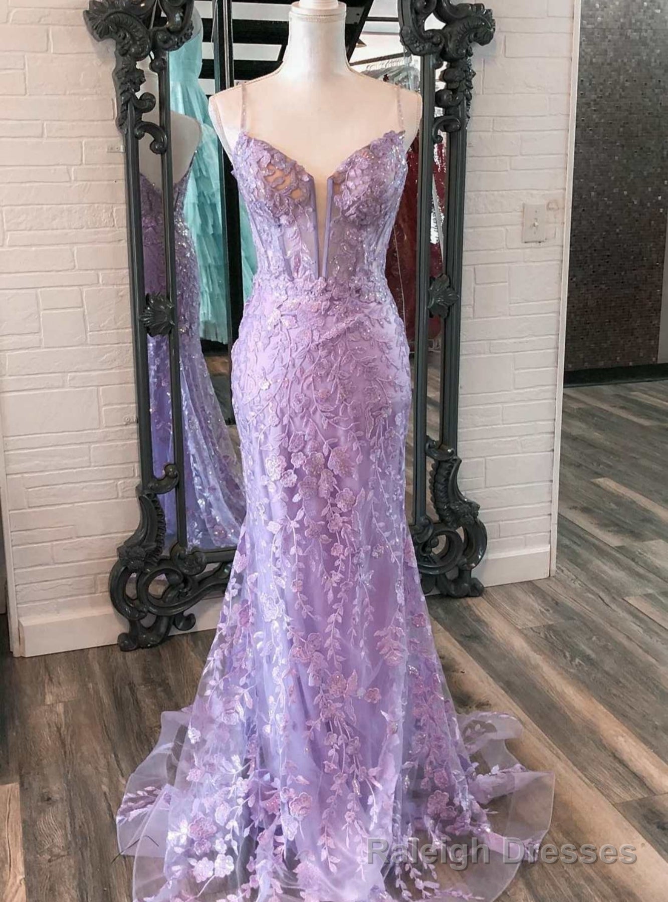 Purple Mermaid Tulle Lace Spaghetti Straps Prom Dress Main image