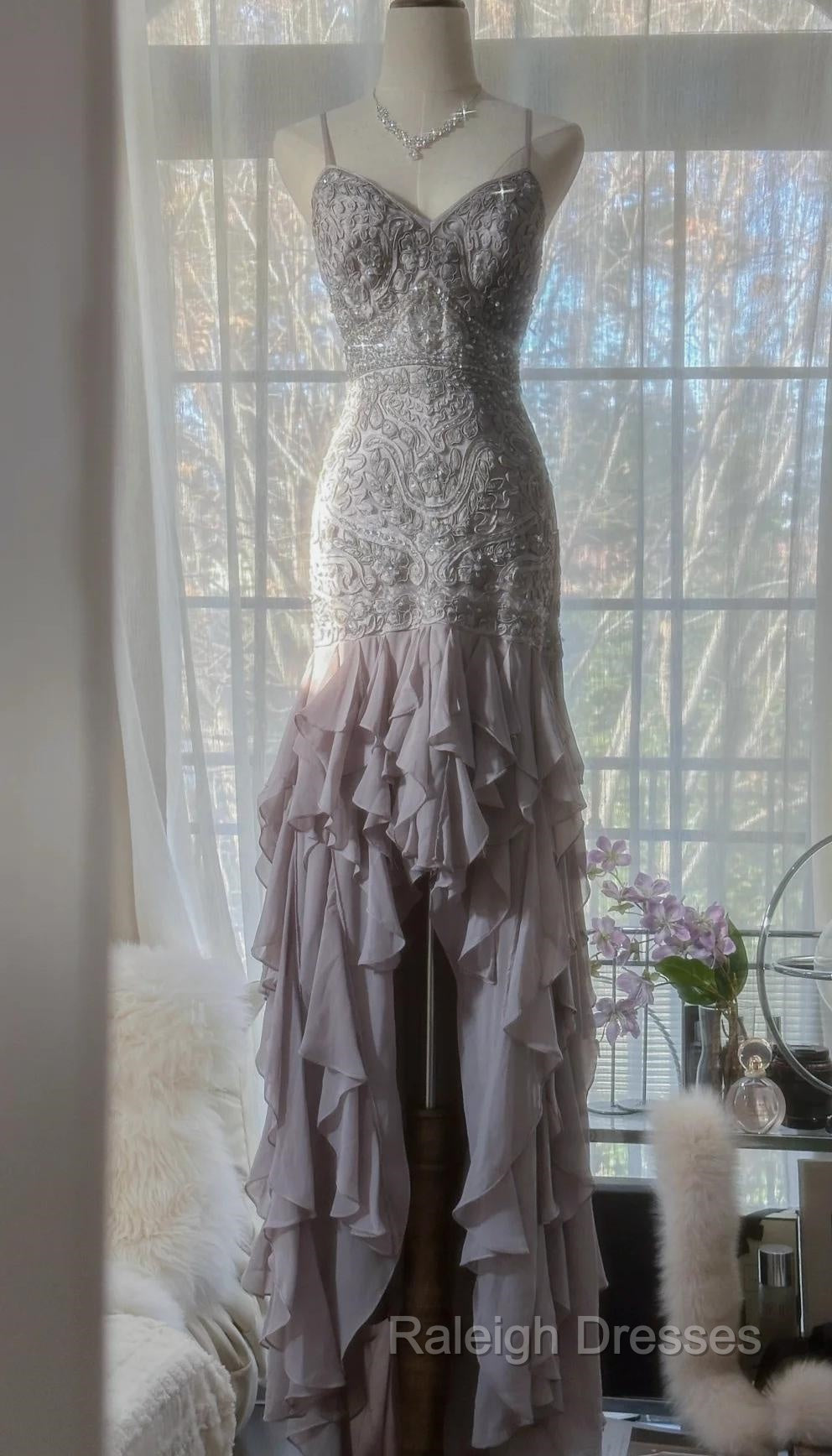 Purple Spaghetti Strap Bodycon Open Back Chiffon Sequin Long Prom Dress Adult Ceremony Dress With Appliques