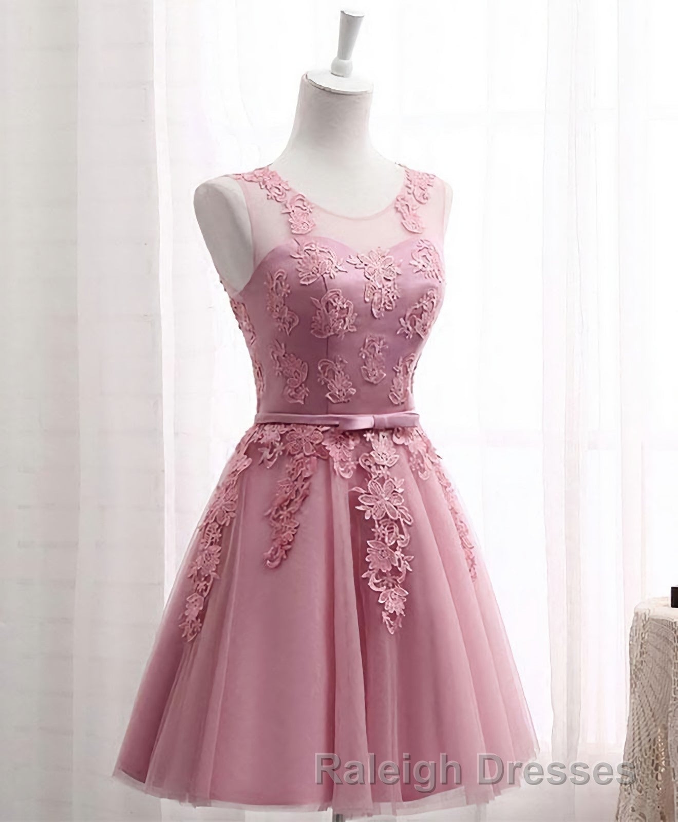 Pink Round Neck Lace Tulle Prom Dresses Lace Prom Dress Secondary image