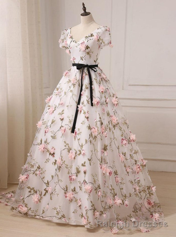 Quinceanera Dress Gorgeous V Neck 3D Floral Lace Ball Gowns Long Prom Dresses