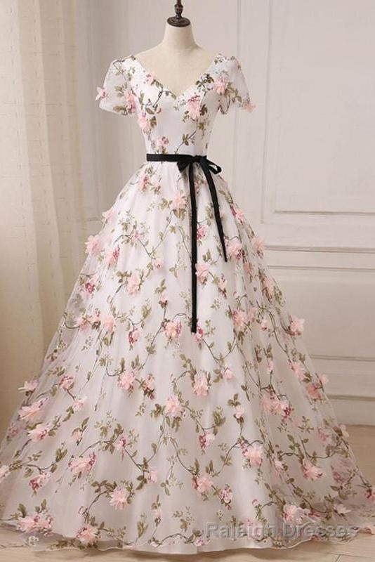 Quinceanera Dress Gorgeous V Neck 3D Floral Lace Ball Gowns Long Prom Dresses Main image