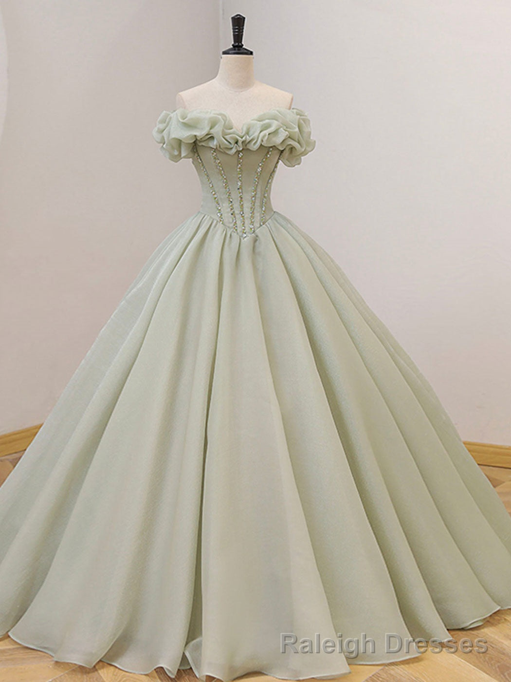Quinceanera Dress Green Long Prom Dress Green Tulle Formal Sweet Dress with Beading Main image
