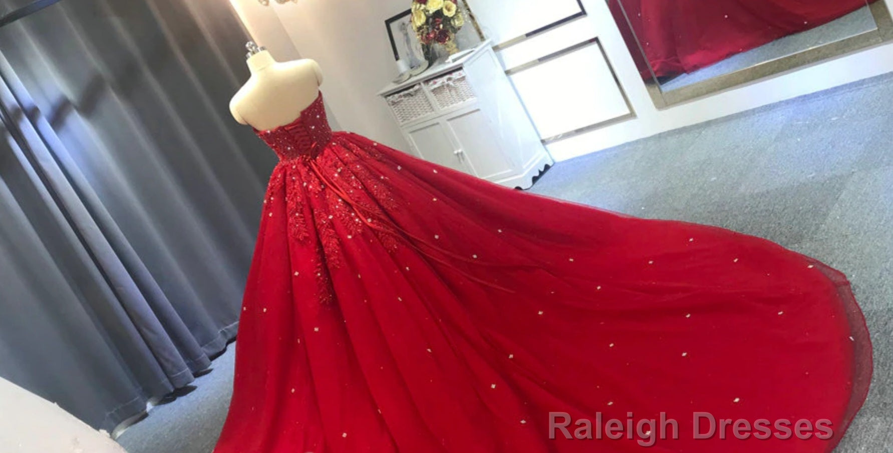 Red Ball Gown Wedding Dresses Crystals Sweet 16 Quinceanera Dress