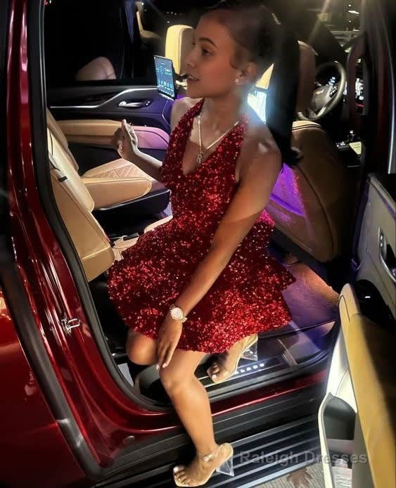 Red Cocktail Dresses A-Line V-Neck Shiny Sequin Homecoming Dresses Main image
