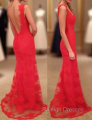 Red Prom Dresses, Sheath/Column V Neck Sleeveless Sweep Train Lace Prom Dress With Appliqued