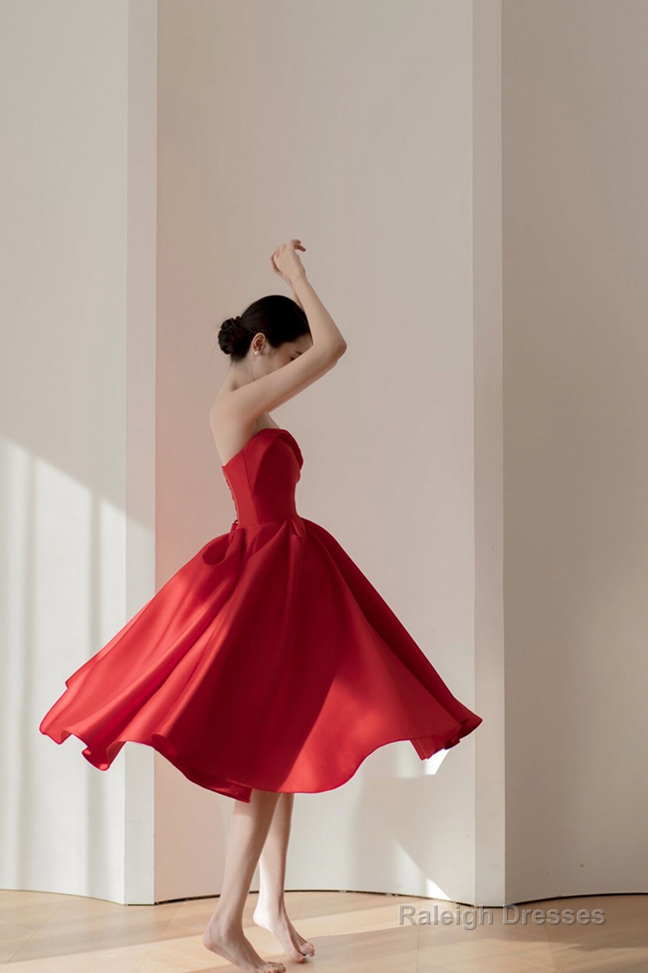 Red Satin Short A-Line Prom Dresses Red Strapless Homecoming Prom Dresses