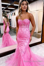 Red Sweetheart Lace-Up Long Mermaid Prom Dress with Appliques