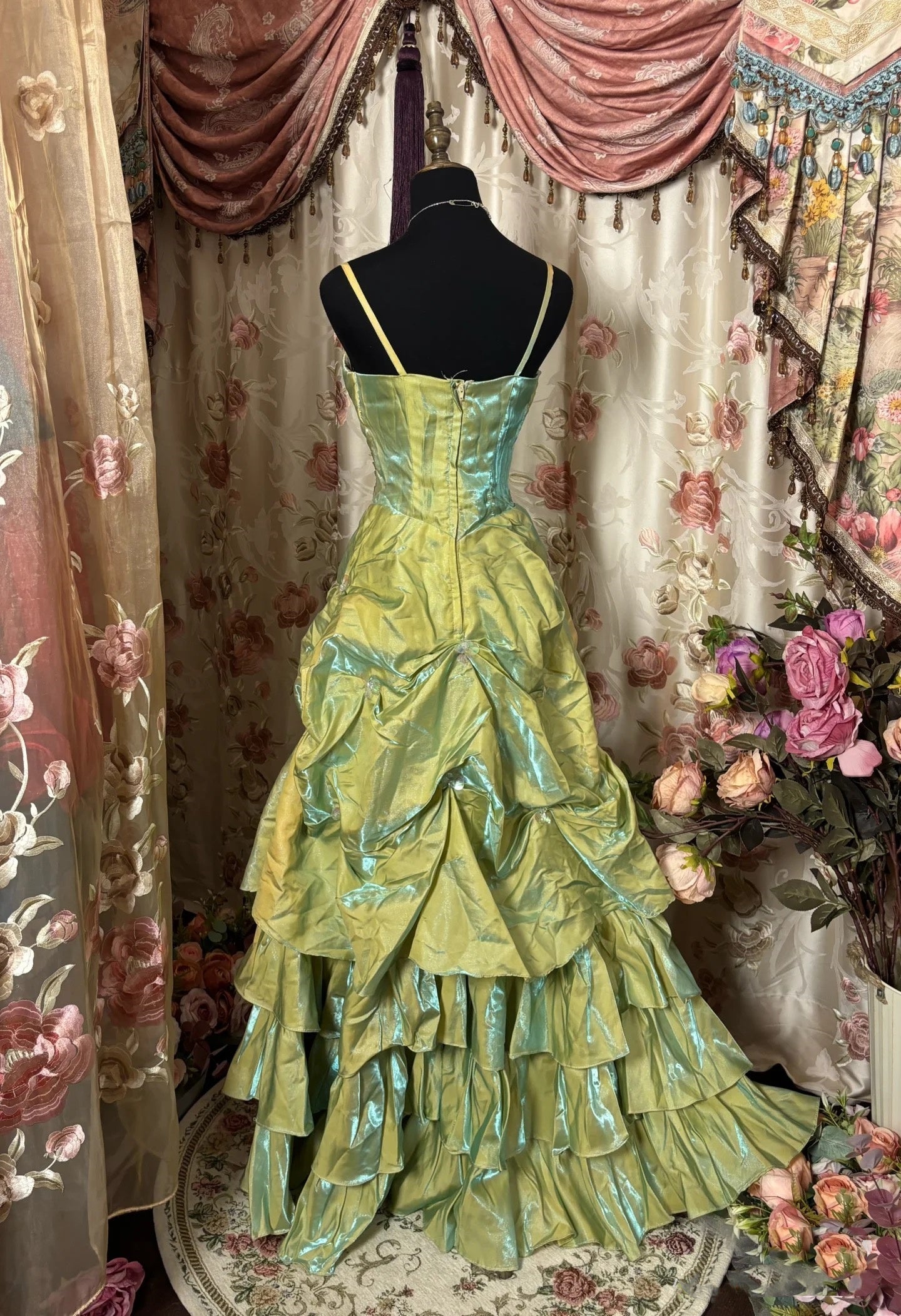 Retro Ball Gowns Straps Satin Sage Green Long Prom Dresses Prom Dress