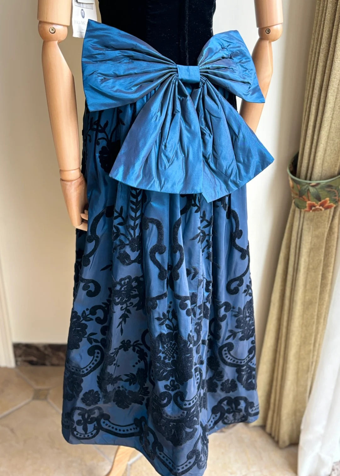 Retro Blue And Black A-Line Strapless Bow Jacquard Velvet Long Formal Prom Dress