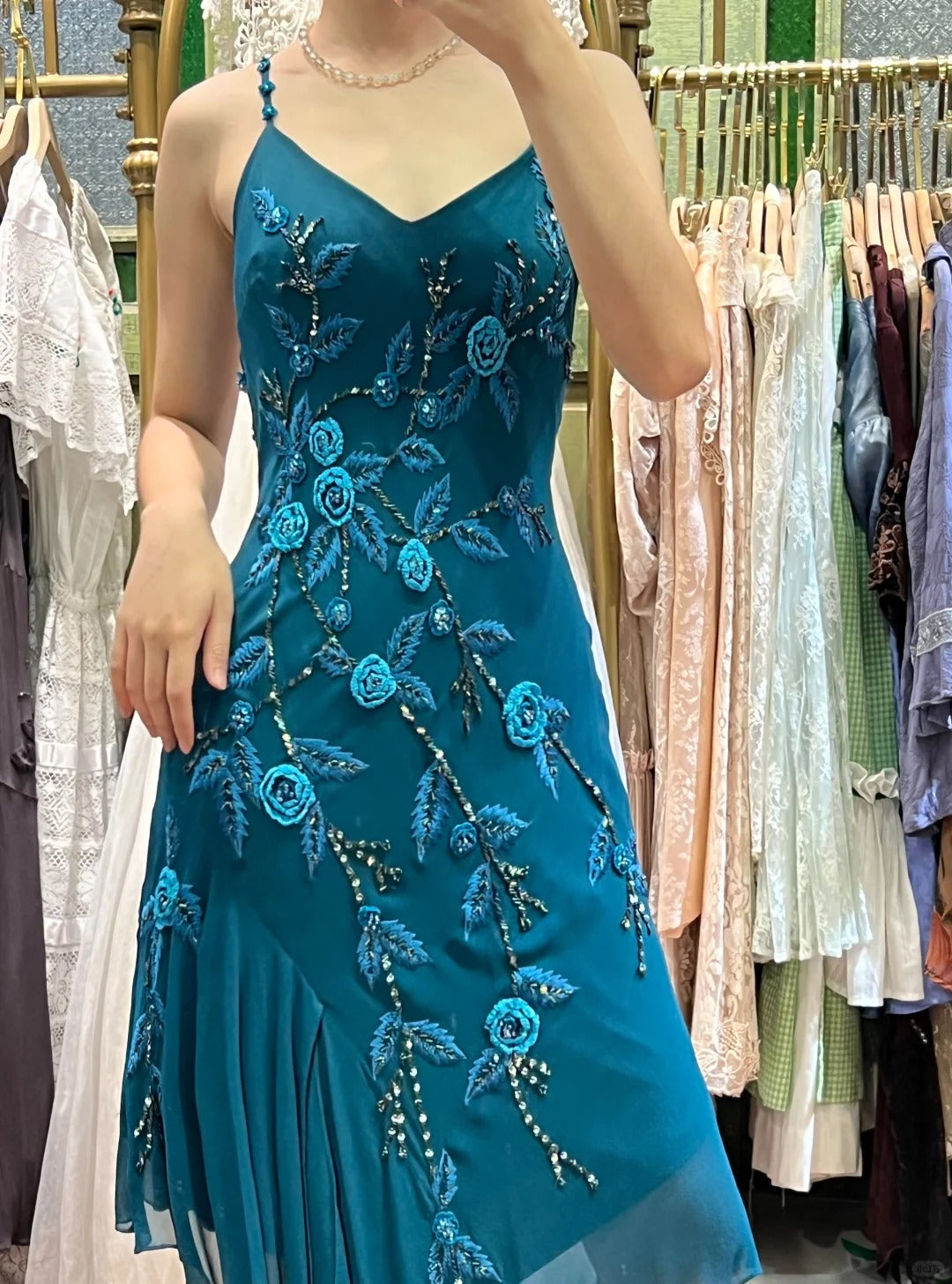 Retro Elegant Peacock Blue Irregular Deep V Halter Embroidered Chiffon Formal Prom Dress