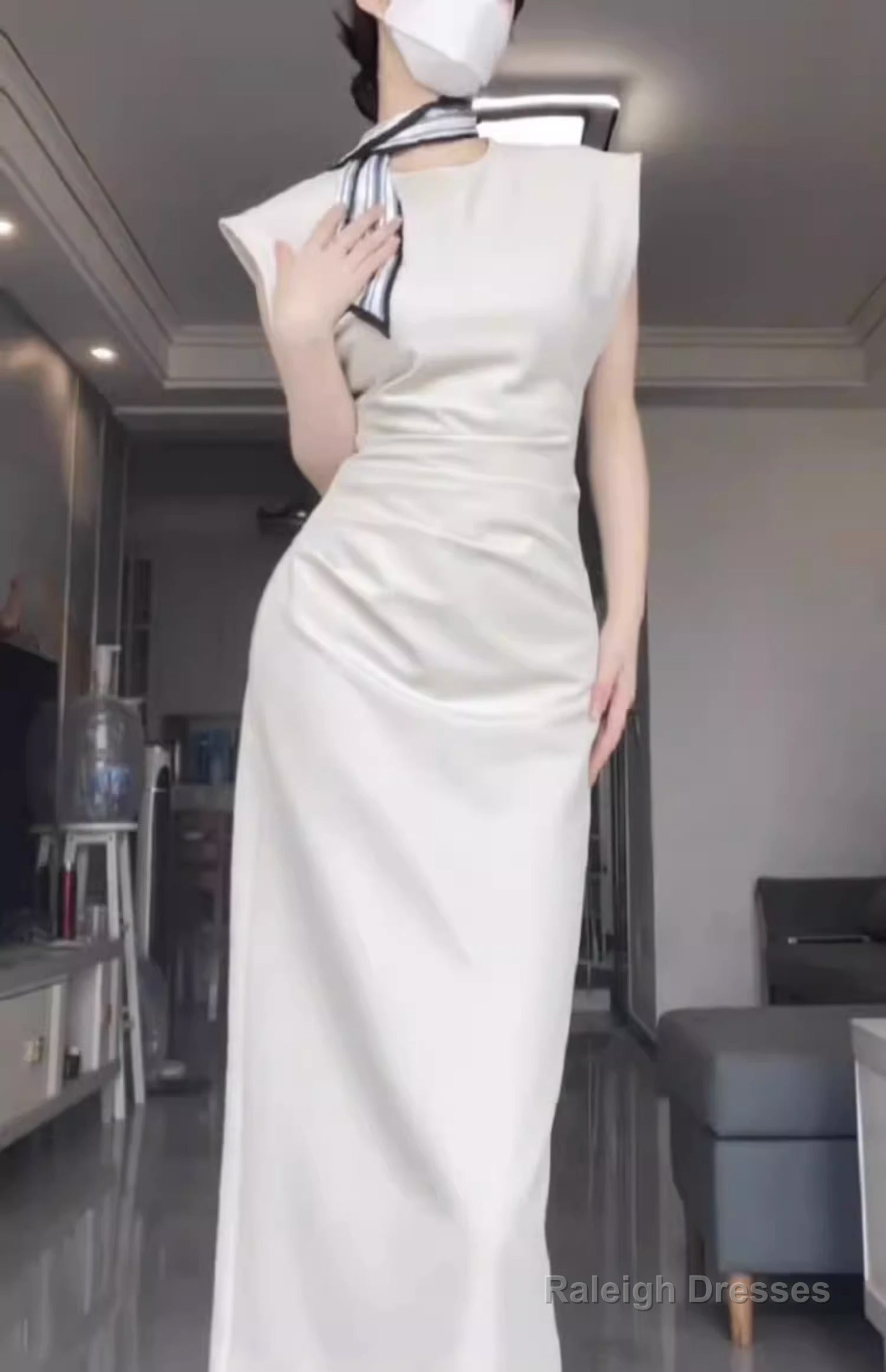 Retro Mermaid Satin White Prom Dresses Birthday Outfits With Ruffle