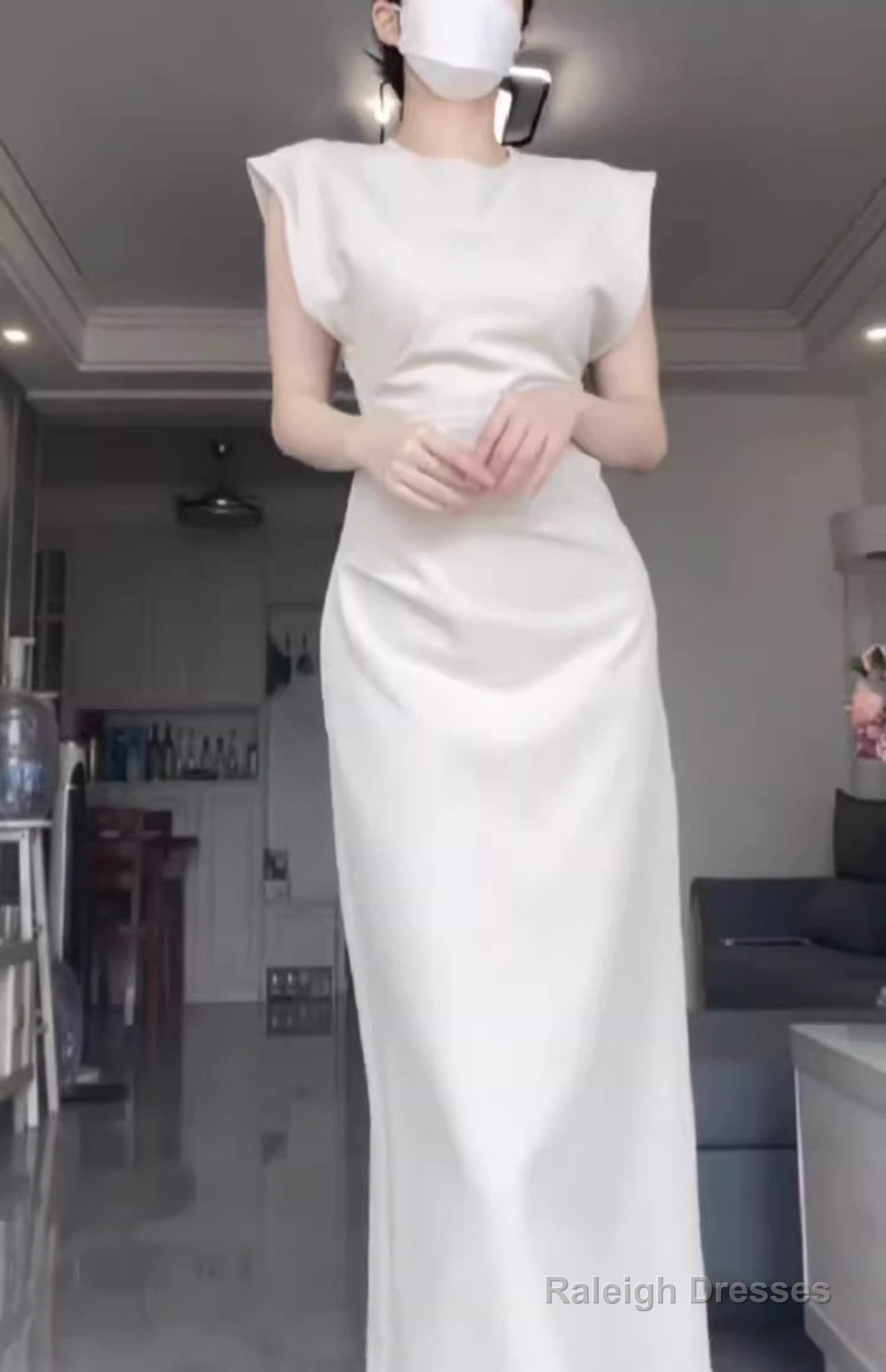 Retro Mermaid Satin White Prom Dress Birthday Outfits With Ruffle