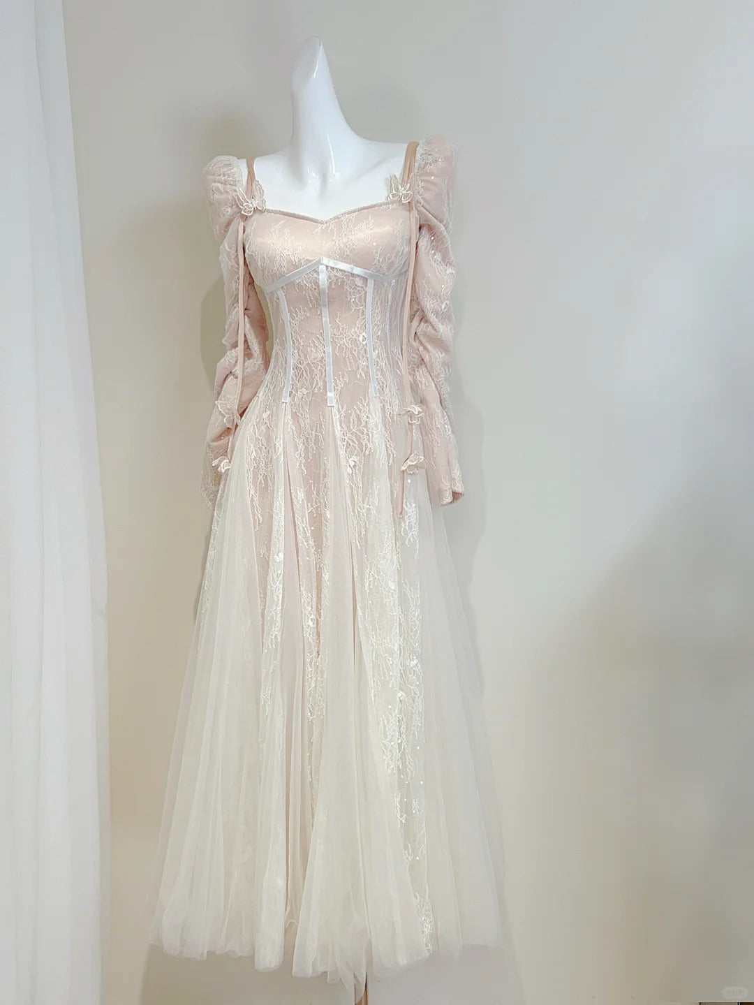 Retro Palace Nude Pink A-Line Long Lace Tulle Long Formal Prom Dress
