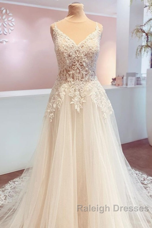 Romantic Long A Line Spaghetti Straps Appliques Lace Backless Wedding Dresses