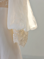 Romantic Wedding Gowns Bridal Dresses A-Line Square Neck Satin Wedding Dresses Ivory Wedding Dress Modest Wedding Gown