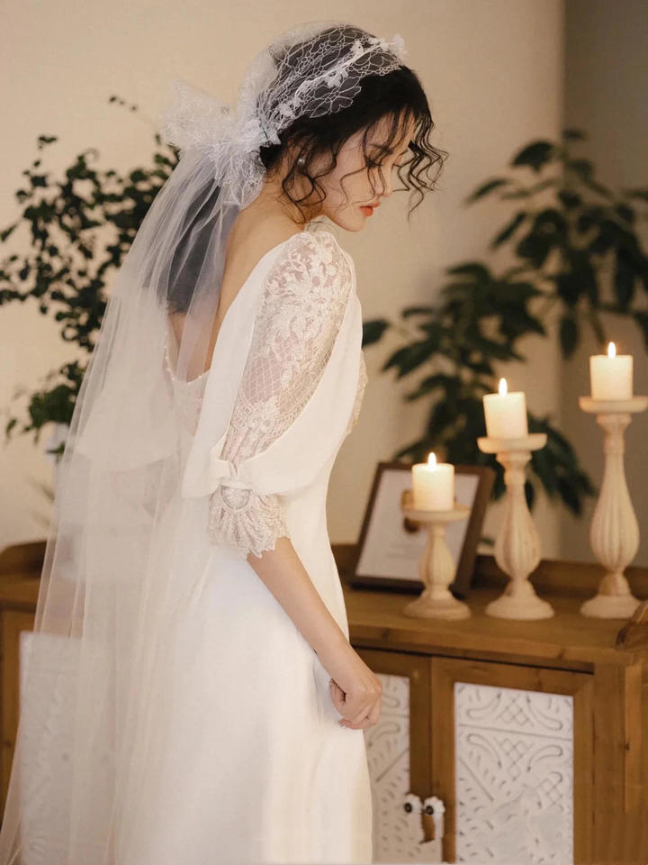 Romantic Wedding Gowns Bridal Dresses A-Line Square Neck Satin Wedding Dresses Ivory Wedding Dress Modest Wedding Gown